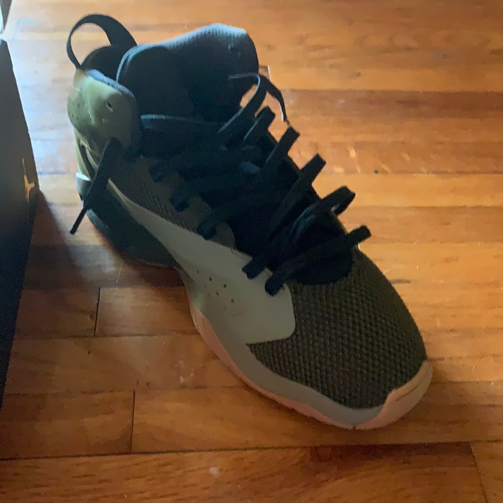 Jordan Lift Off size 8.5